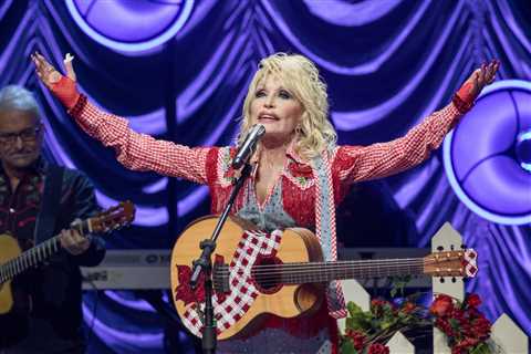 Dolly Parton Donates $1 Million to Pediatric Infectious Disease Research