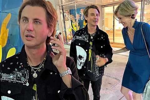 Kardashians star Jonathan Cheban makes a new friend in Beverly Hills