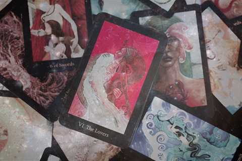 Tarot Reading: What Are These Cards? (+ Free Reading)