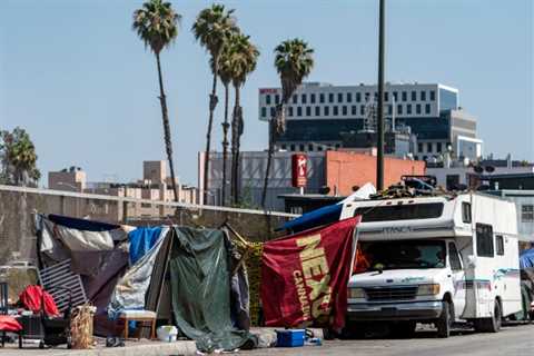 Los Angeles OKs sweeping ban on homeless camps near schools