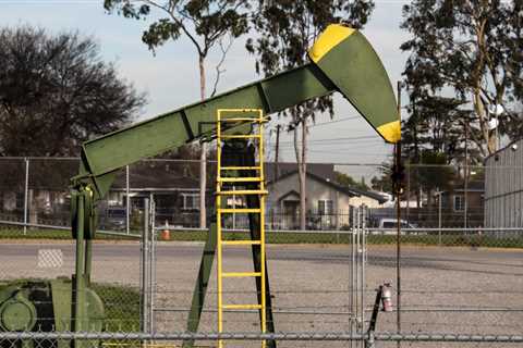 Editorial:  L.A. is right to phase out oil drilling, but communities can't wait 20 years
