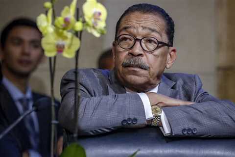 Judge grants injunction keeping Herb Wesson off the L.A. City Council