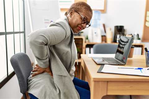 4 Natural Solutions for Back Pain (That Are Actually Easy and Enjoyable)