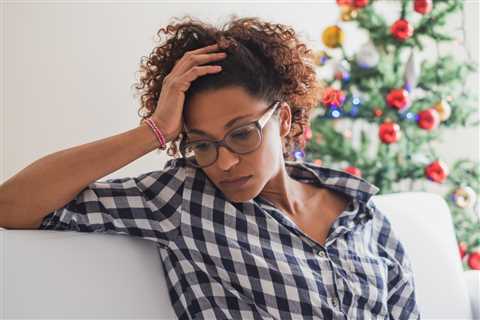 Expert Advice: How Can I Feel Less Lonely During the Holidays?
