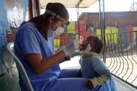 Life-changing Reasons to Volunteer in Dentistry Abroad. | WazMagazine.com