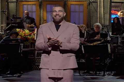 On SNL Monologue, Super Bowl Winner Travis Kelce Praises Pot