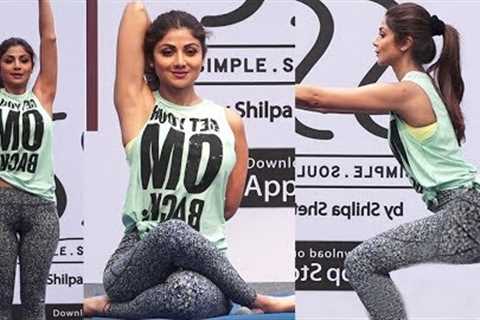 Shilpa Shetty Yogasan Video For Weight Loss | Yoga For Beginners