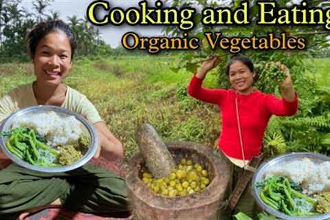 Cooking and Eating Organic Vegetables At Home || Bottle gourd Leaves || Village Life Natural Life