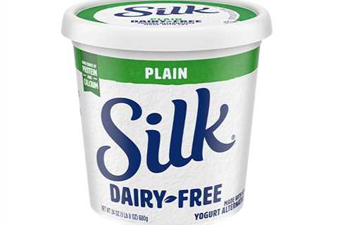 The Top 10 Healthiest Dairy-Free Yogurt Brands, According to Nutrition Pros