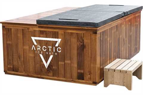 Arctic Cedar Palace Bath - Arctic Ice Bath