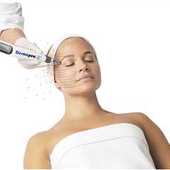 At-Home vs Professional Microneedling: Pros, Cons & Is It Worth The Risk? - The DailyMoss